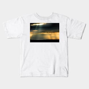 Shafts of lights over The Wash - Norfolk, UK Kids T-Shirt